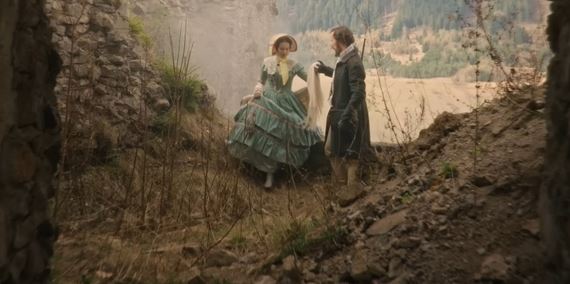 Tvorcovia filmu �t�r predstavuj� tituln� skladbu. Videoklip obsahuje doposia� nezverejnen� z�bery z filmu